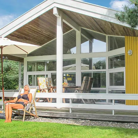 2 Bedroom Pet Friendly In Grenaa