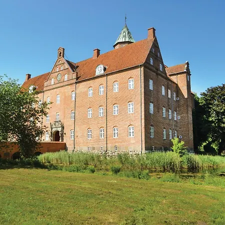 2 Bedroom Pet Friendly In Grenaa Stokkebro