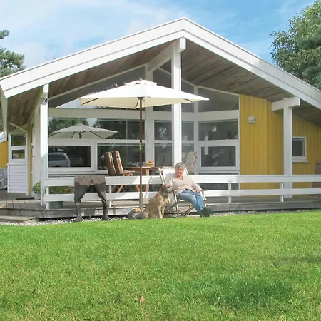 2 Bedroom Pet Friendly In Grenaa * Stokkebro